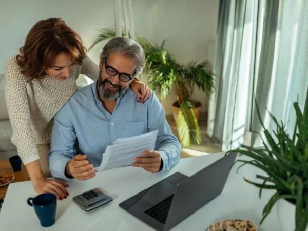Warmtepomp en zonnepanelen combineren: wat plaats je eerst?